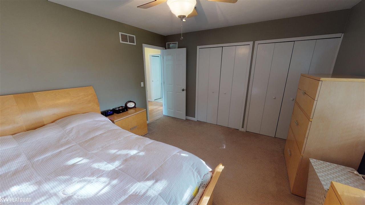 3452 Cone Rochester, MI 48309 - Photo 19 of 37 Bedroom 1