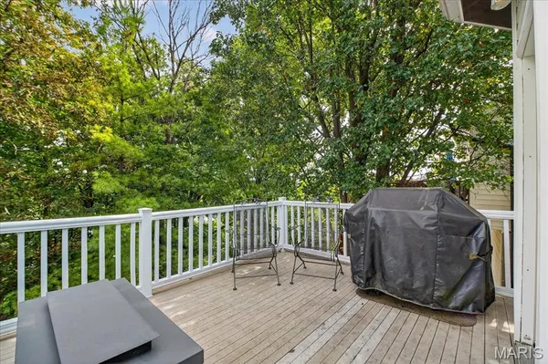 $349,900 | 132 Hunters Green Lane, Eureka, MO 63025