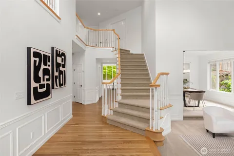 $2,100,000 | 13711 Northeast 135th Place, Kirkland, WA 98034