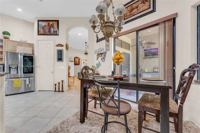 $673,000 | 7651 Via Grande, Boynton Beach, FL 33437