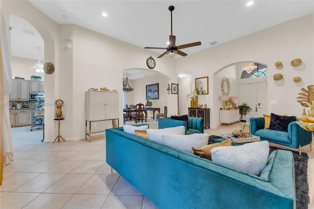 $673,000 | 7651 Via Grande, Boynton Beach, FL 33437