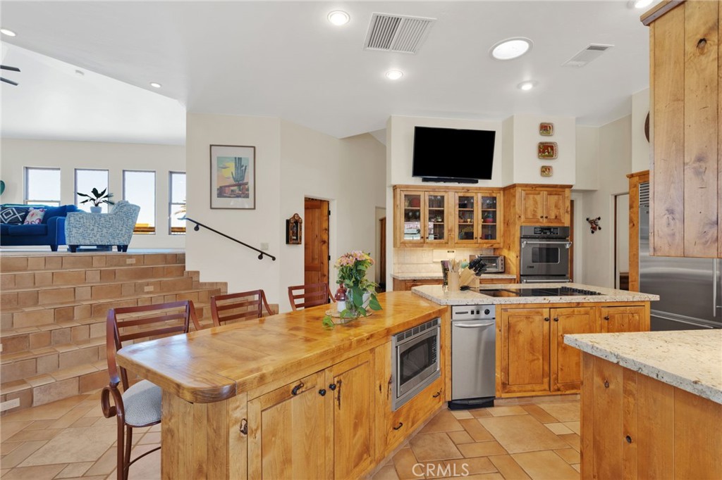 31024 Rabbit Springs Road Lucerne Valley, CA 92356 - Photo 16 of 75