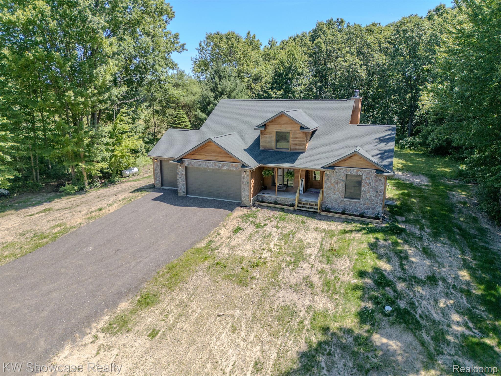 9246 White Road Linden, MI 48451 - Photo 7 of 90 Gallery Image 7