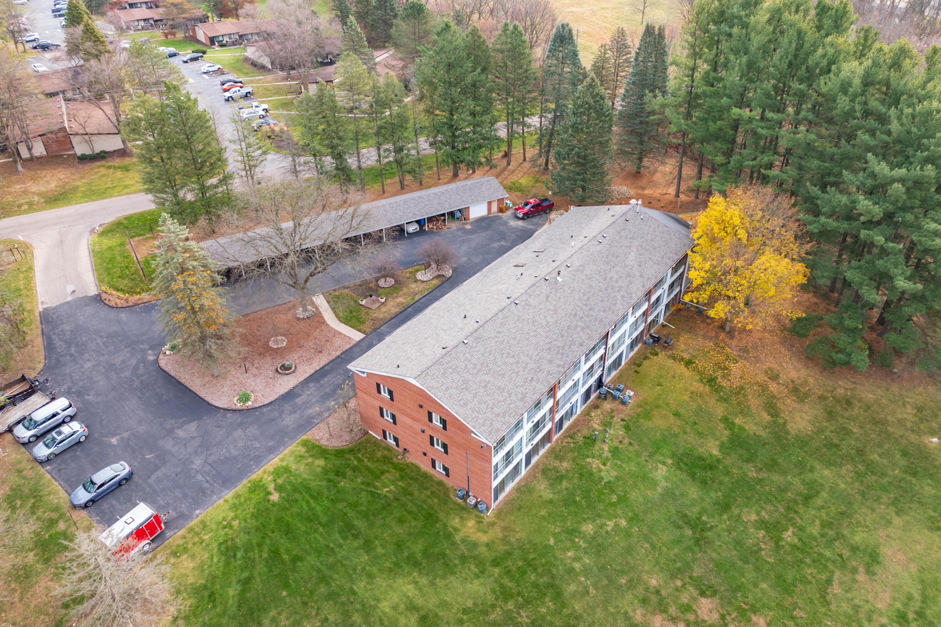 561 Garrison Road Battle Creek, MI 49017 - Photo 3 of 66