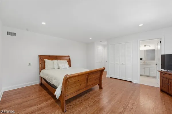 $13,900 | 18 Tennyson Drive, Short Hills, NJ 07078