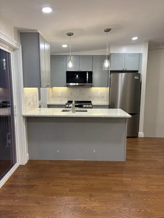 $3,500 | 11 Burrill Place, Unit 3, Boston, MA 02127