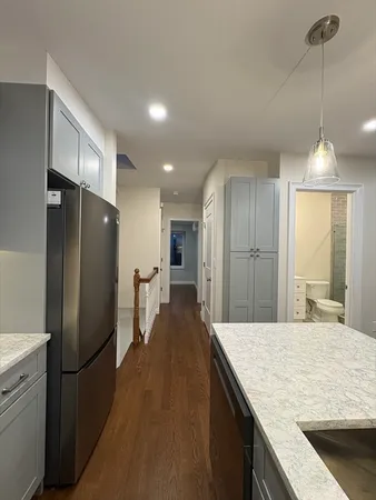 $3,500 | 11 Burrill Place, Unit 3, Boston, MA 02127