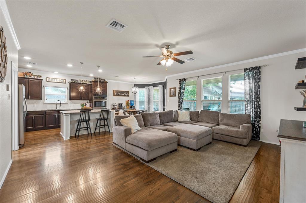 5801 Beckon Waco, TX 76708 - Photo 4 of 37