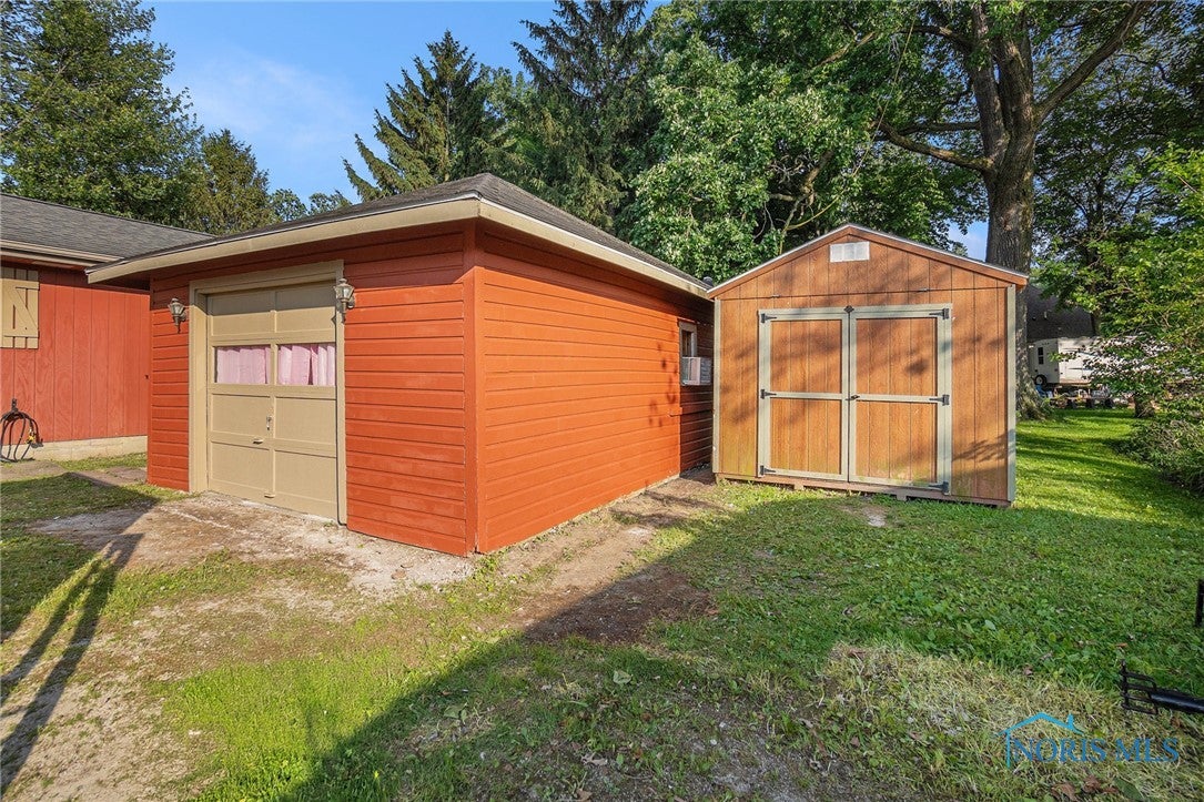 6036 James Road Oregon, OH 43616 - Photo 3 of 26 Gallery Image 3