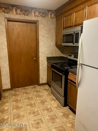 $165,000 | 6162 Clarence Drive, Jackson, MS 39206