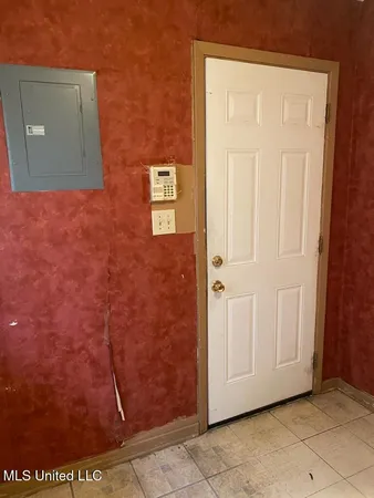 $165,000 | 6162 Clarence Drive, Jackson, MS 39206