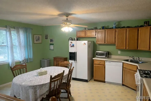 $220,000 | 1148 Nassau Drive, Edwardsville, IL 62025