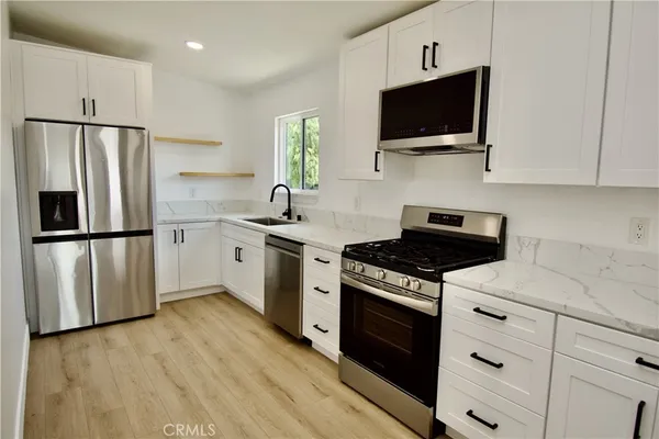 $4,895 | 820 Iris Avenue, Imperial Beach, CA 91932
