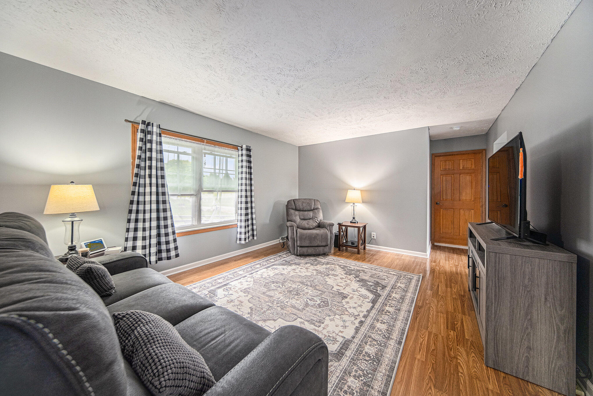 6600 Kinch Road Jackson, MI 49201 - Photo 5 of 26 007_sbp_123_160