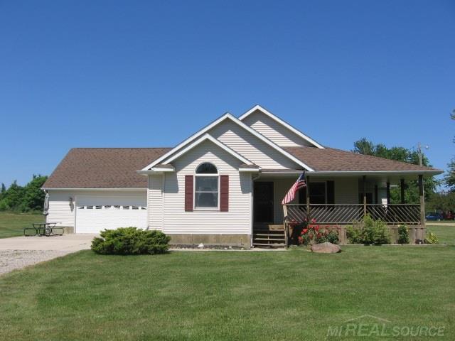 6235 Harrington Road Croswell, MI 48422 - Photo 1 of 46 31295348.JPG