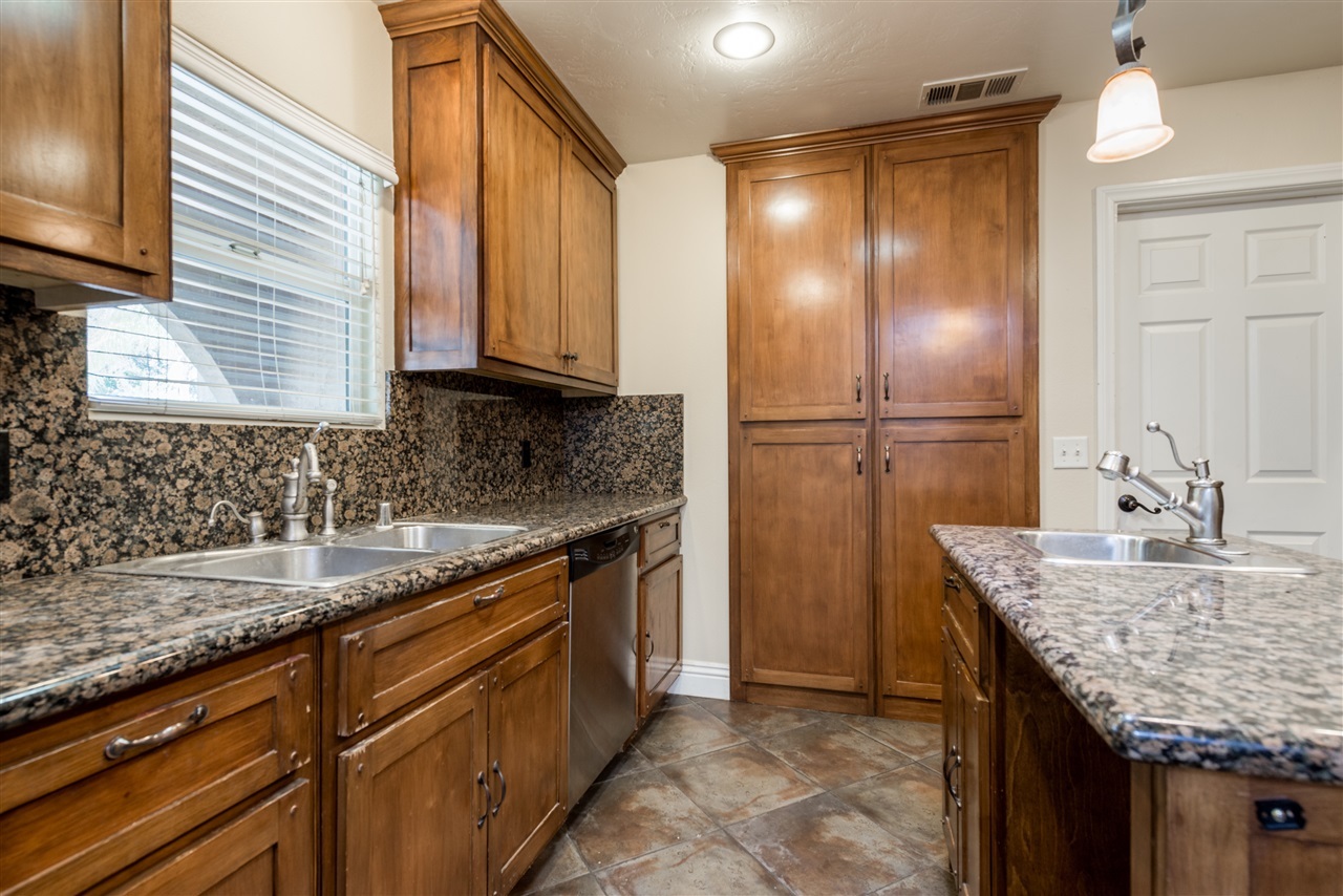 14060 Proctor Valley Road Jamul, CA 91935 - Photo 3 of 25