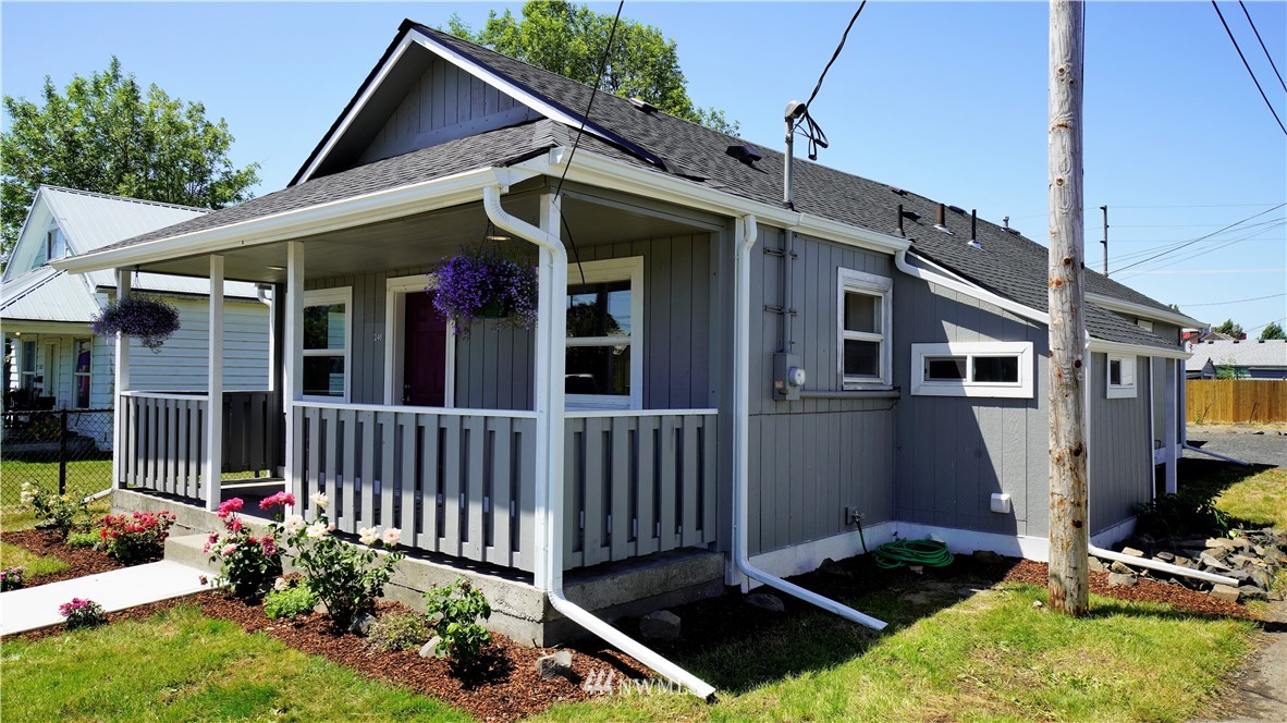 246 Southwest 2nd Street Chehalis, WA 98532 - Photo 1 of 15 Gallery Image 1