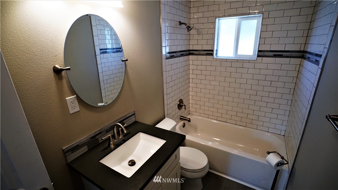 246 Southwest 2nd Street Chehalis, WA 98532 - Photo 6 of 15 Gallery Image 6