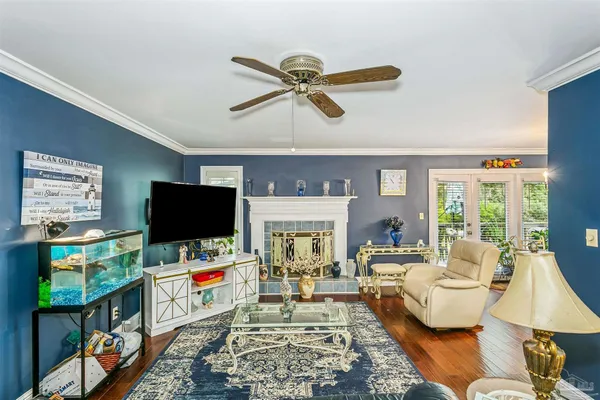 $189,900 | 4831 East Olive Road, Unit 2D, Pensacola, FL 32514