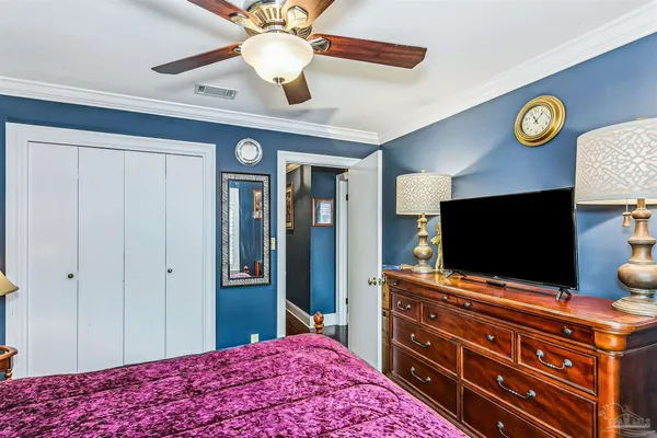 $189,900 | 4831 East Olive Road, Unit 2D, Pensacola, FL 32514