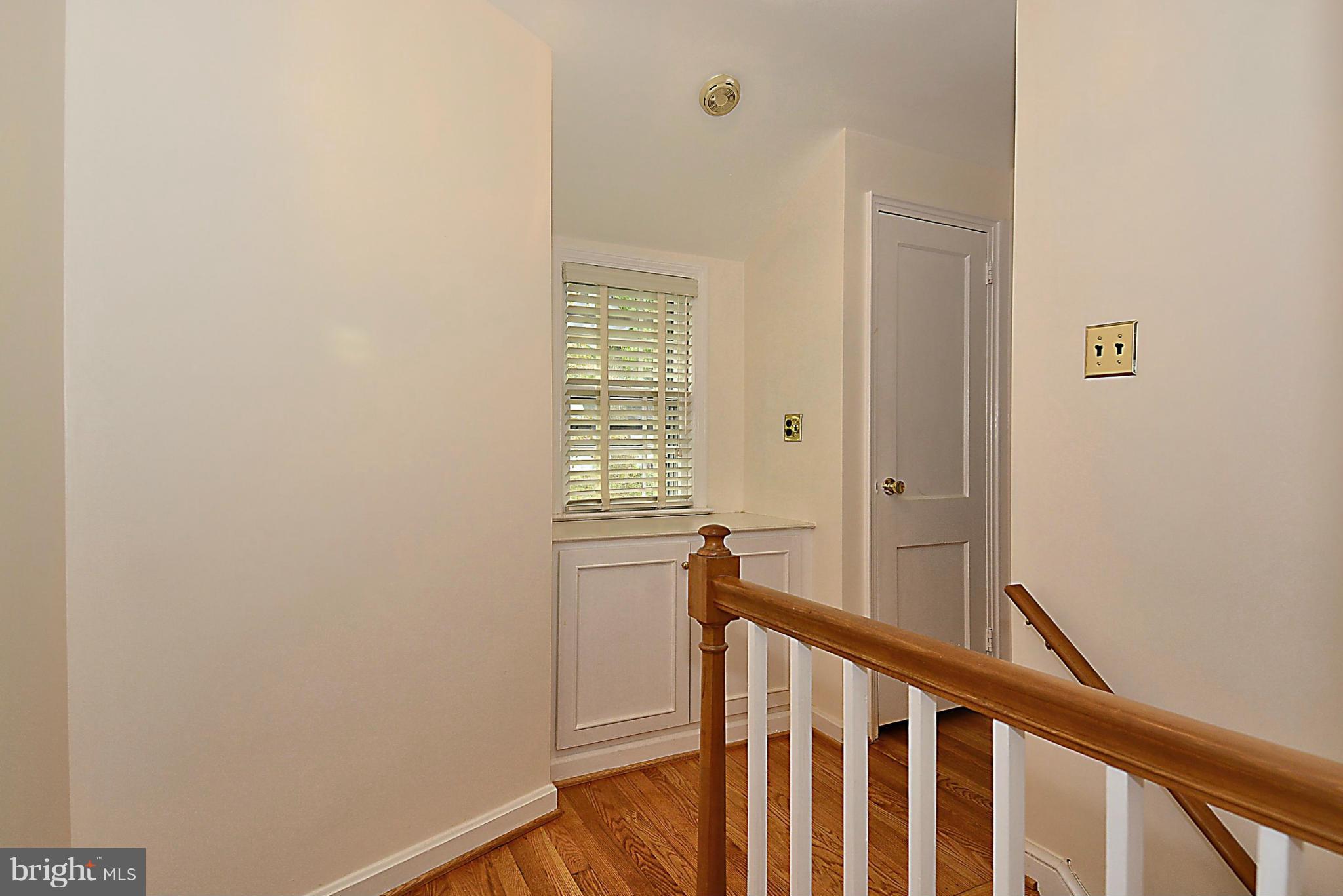 9617 Brunett Avenue Silver Spring, MD 20901 - Photo 16 of 28 Upper Level Landing