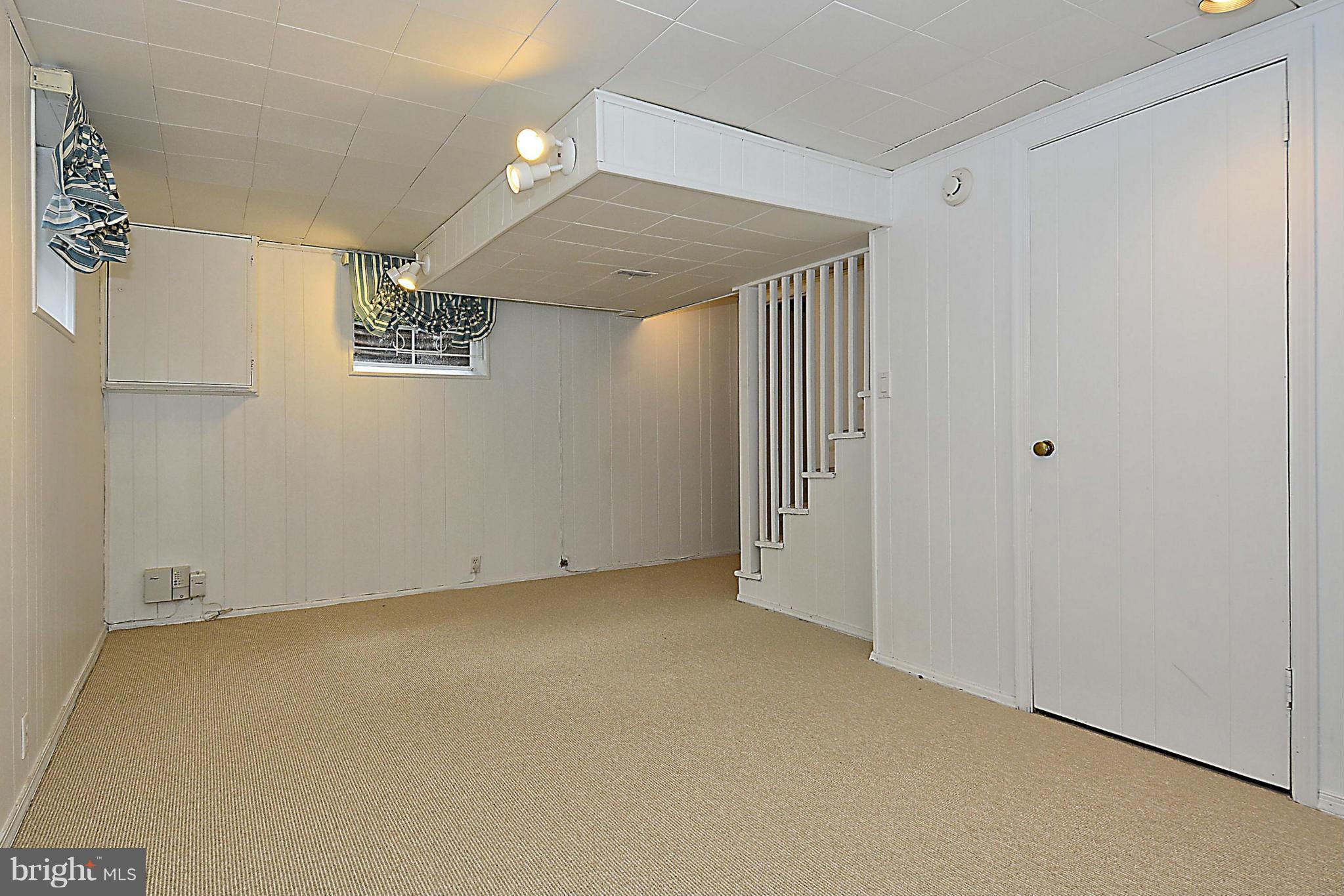9617 Brunett Avenue Silver Spring, MD 20901 - Photo 23 of 28 Family Room