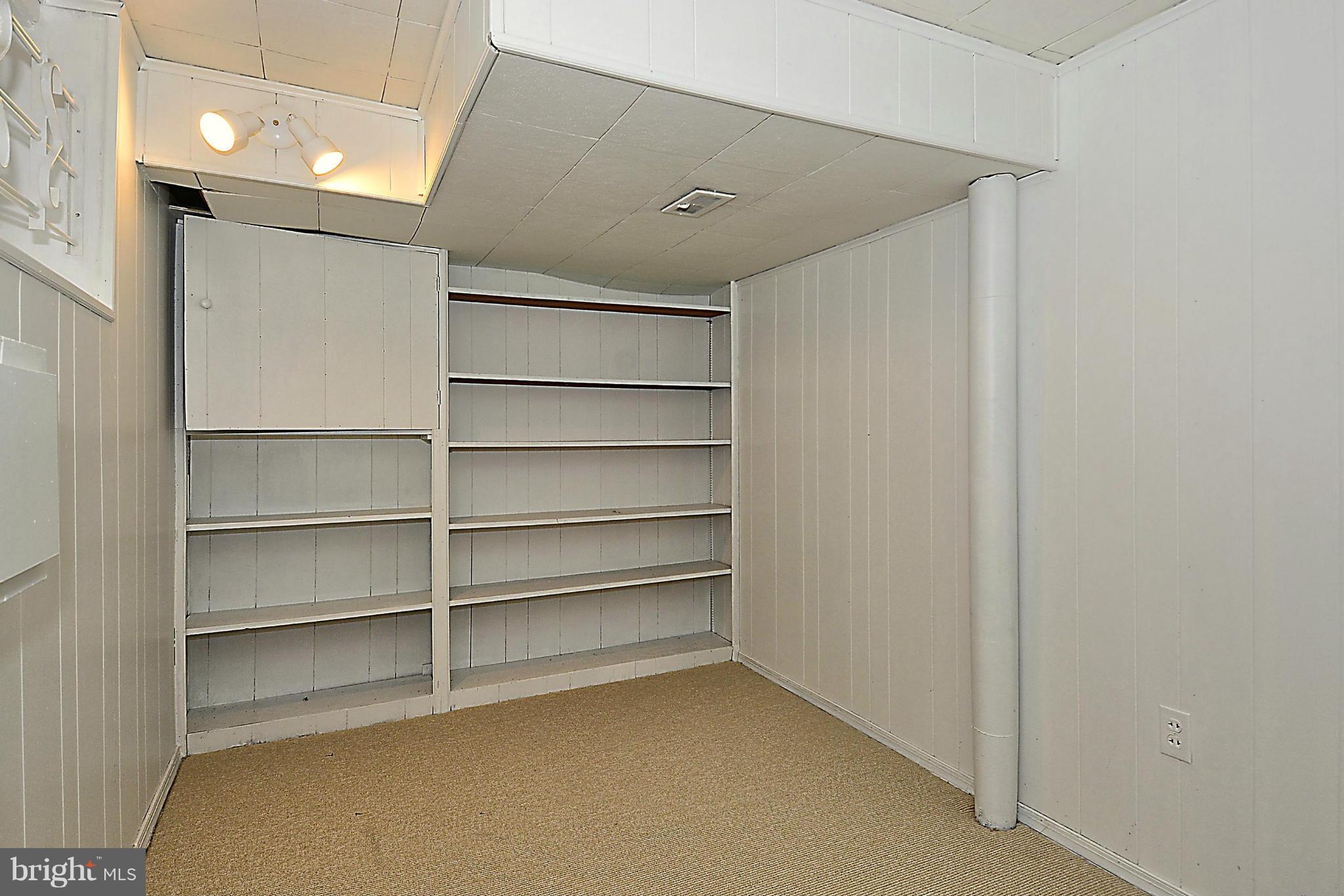 9617 Brunett Avenue Silver Spring, MD 20901 - Photo 24 of 28 Den / Guest Room