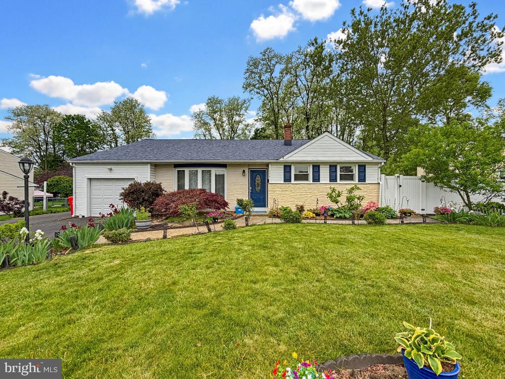 254 Allen Lane Warminster, PA 18974 - Photo 2 of 85
