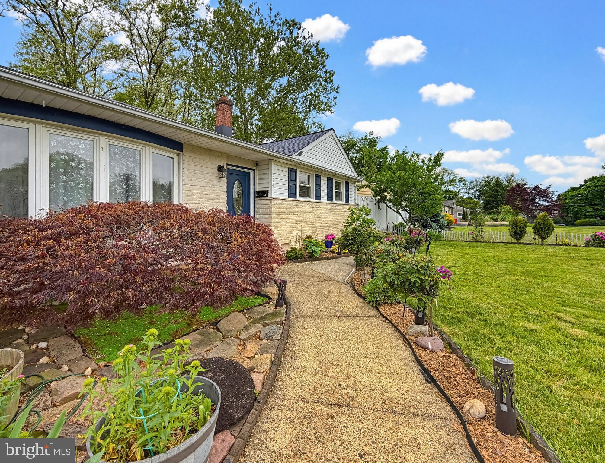254 Allen Lane Warminster, PA 18974 - Photo 7 of 85