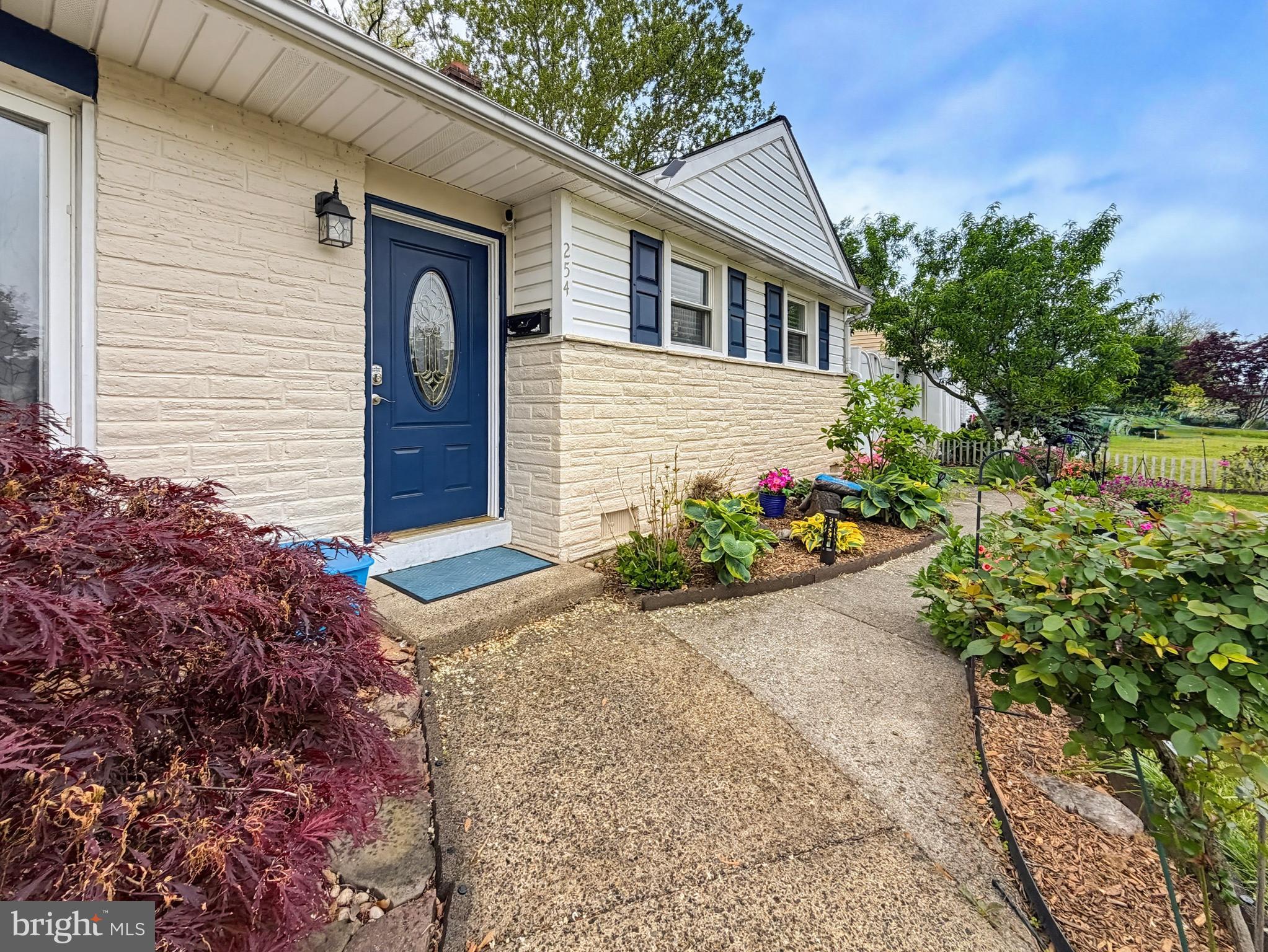 254 Allen Lane Warminster, PA 18974 - Photo 8 of 85