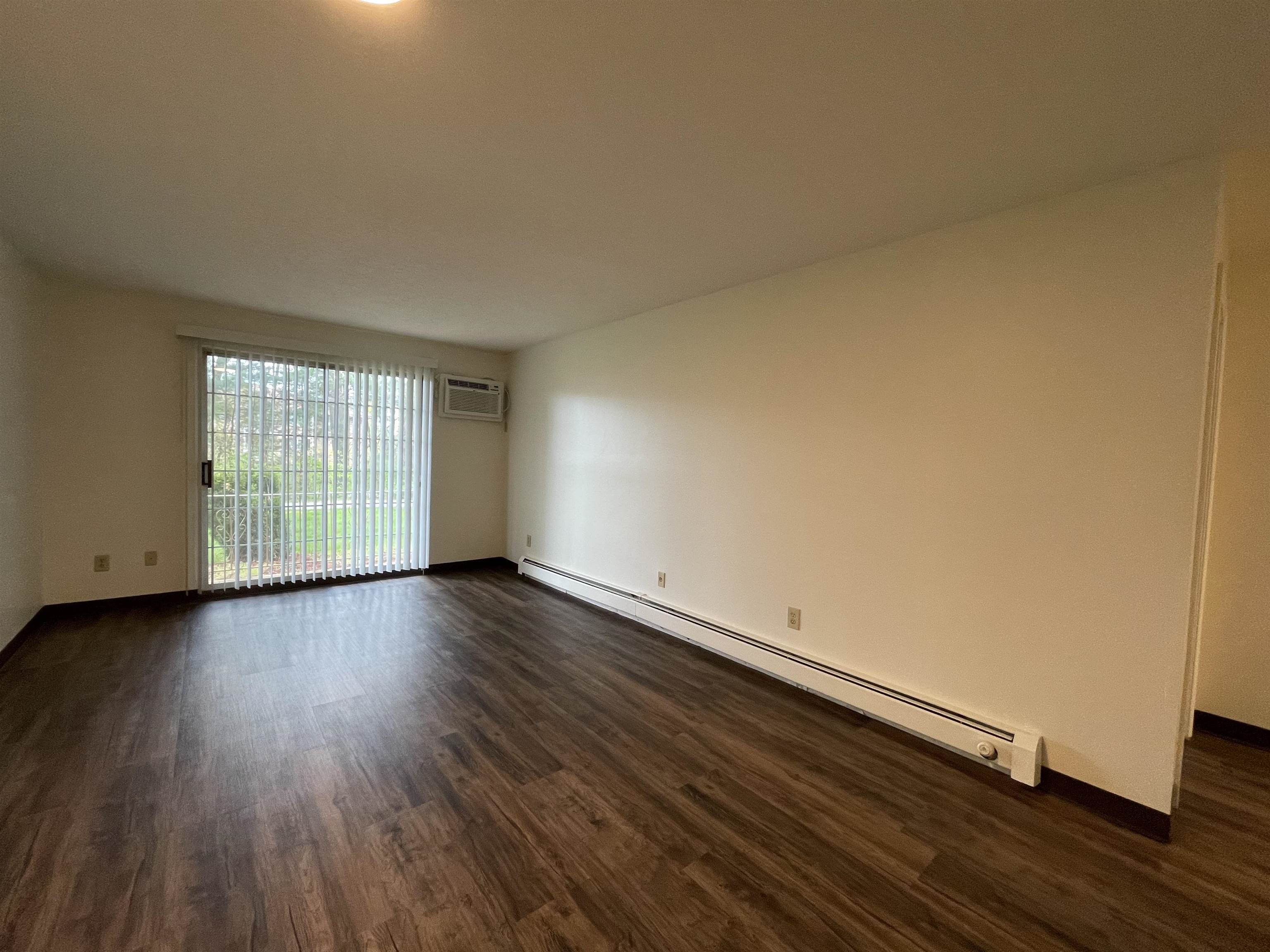 379 Huse Road, Unit 5 Manchester, NH 03103 - Photo 17 of 40