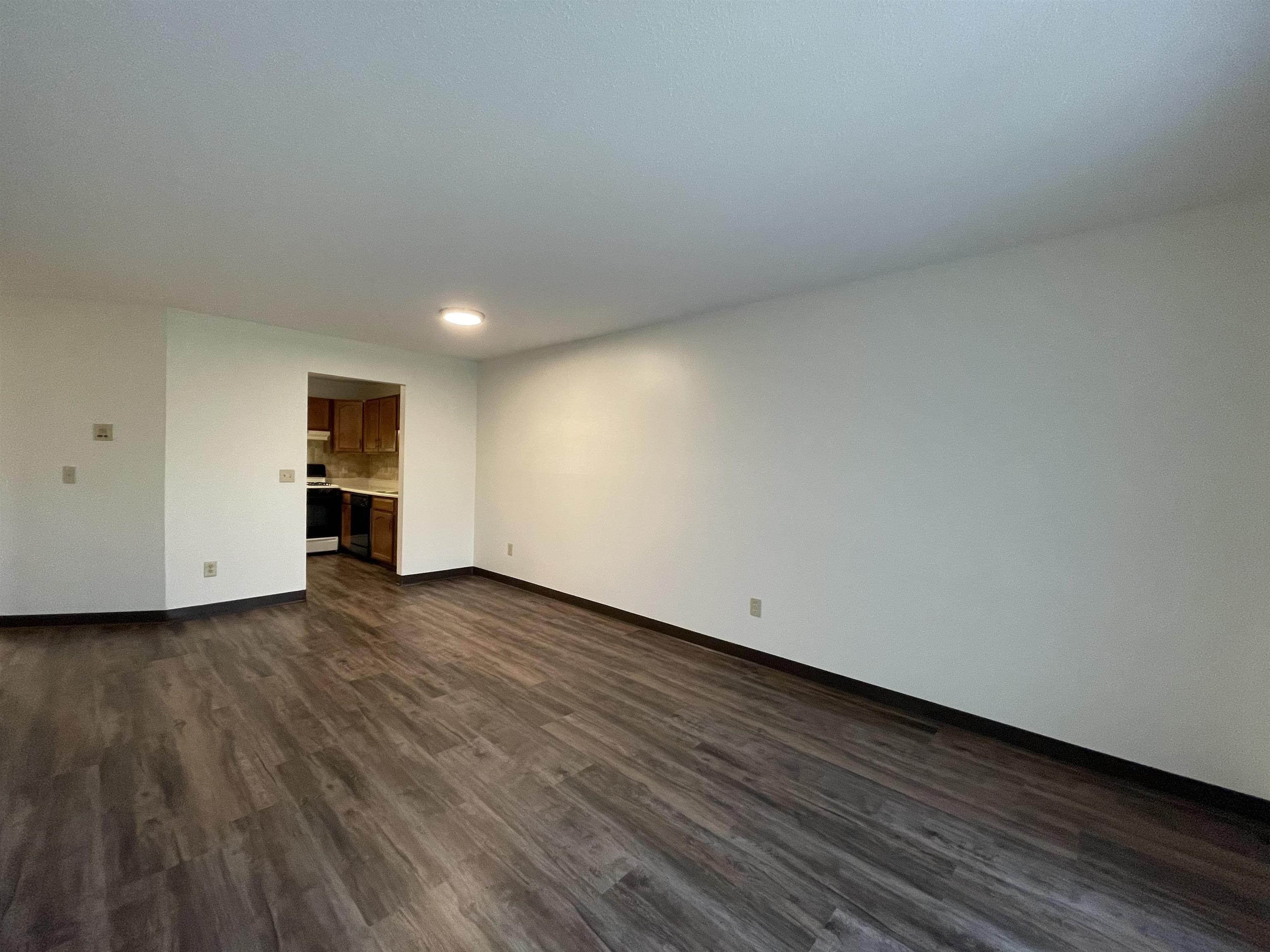 379 Huse Road, Unit 5 Manchester, NH 03103 - Photo 21 of 40