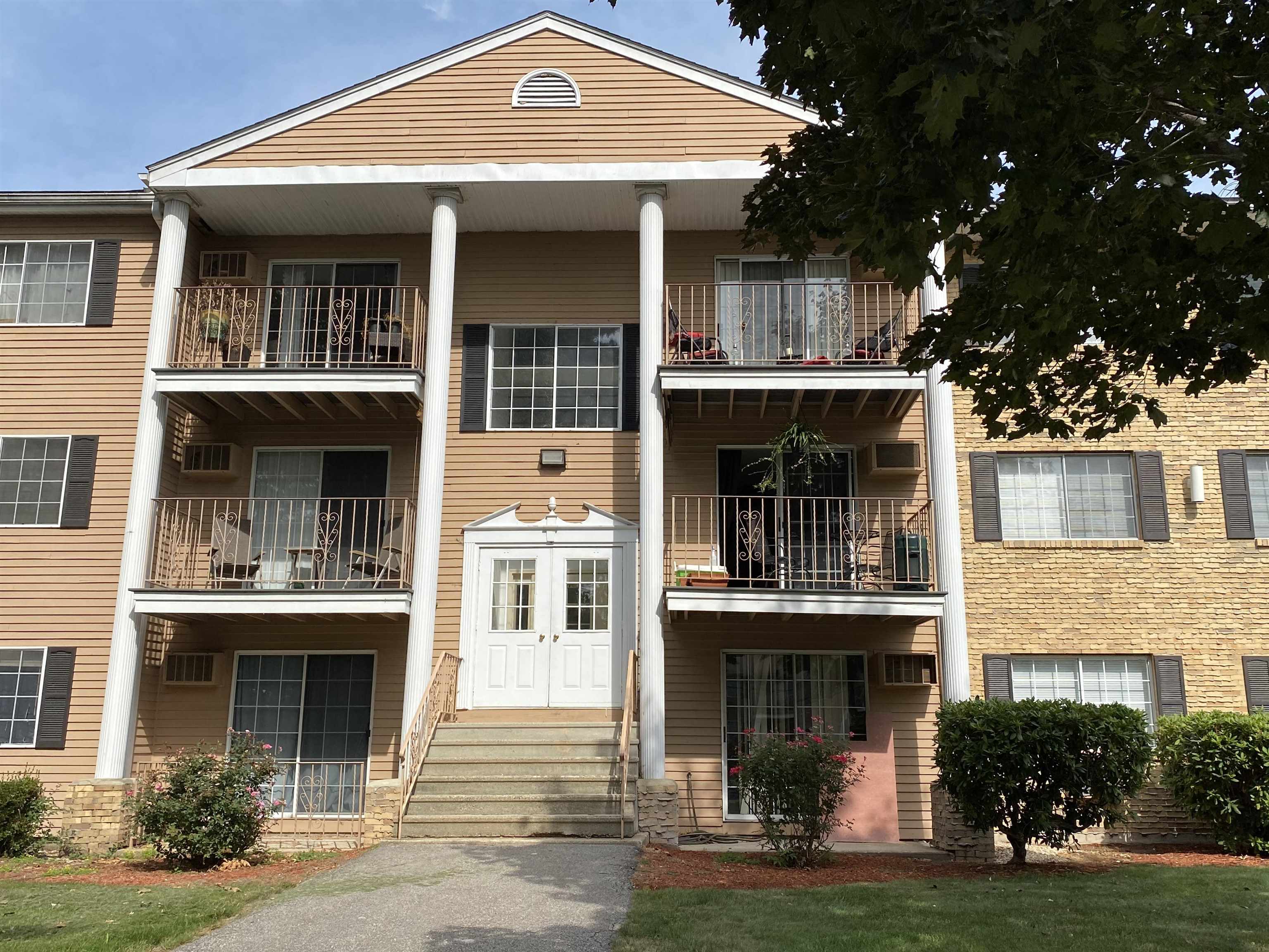 379 Huse Road, Unit 5 Manchester, NH 03103 - Photo 7 of 40