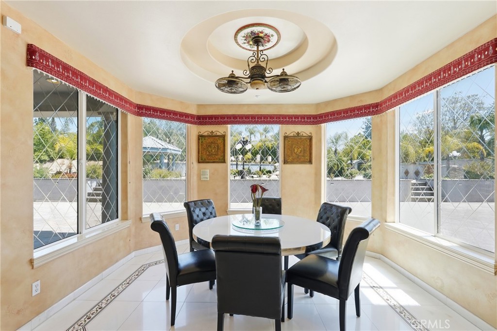 7252 Boice Lane Riverside, CA 92506 - Photo 26 of 59 Breakfast nook