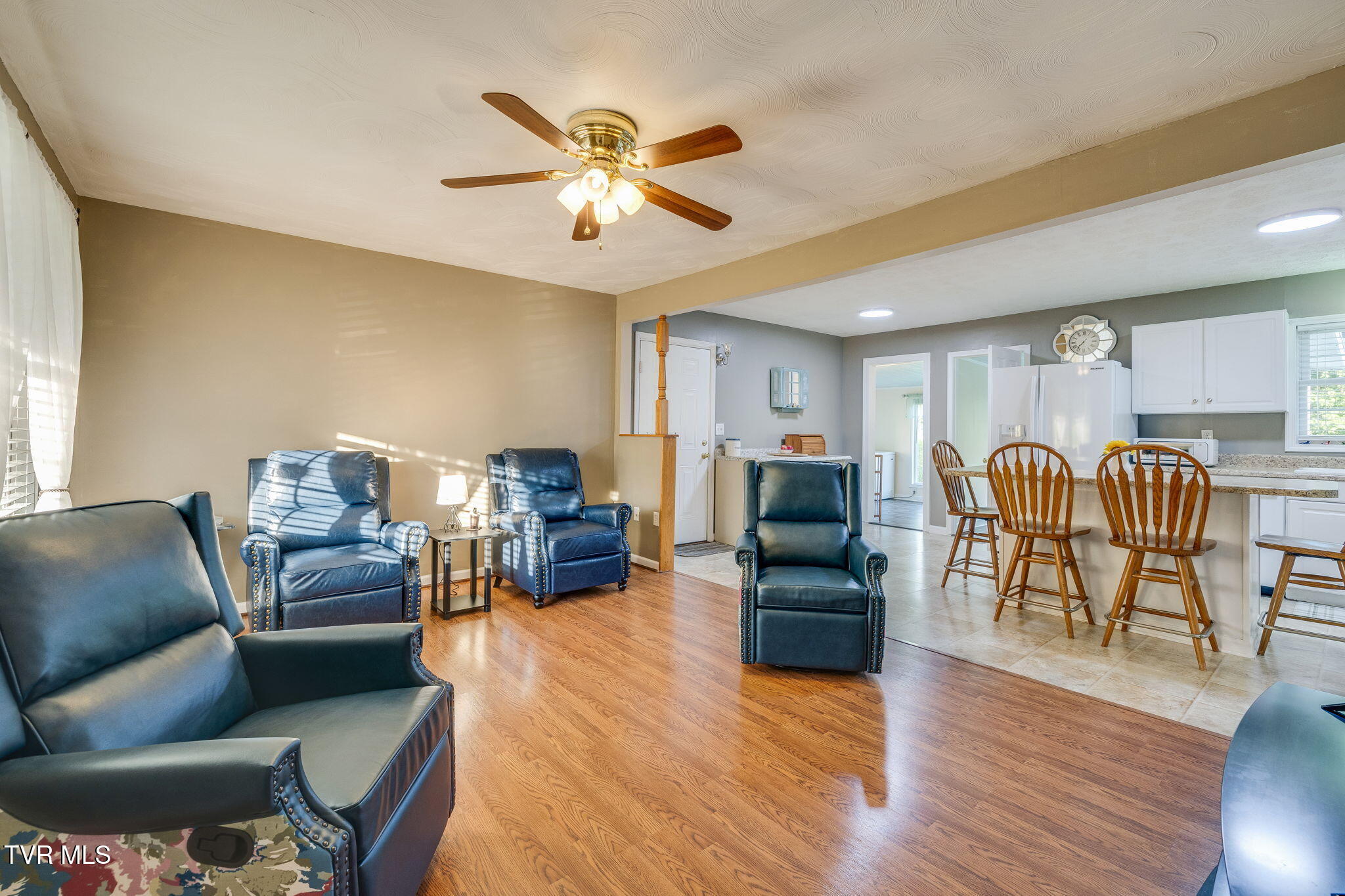 18160 Ridgeview Drive Abingdon, VA 24211 - Photo 5 of 42 005