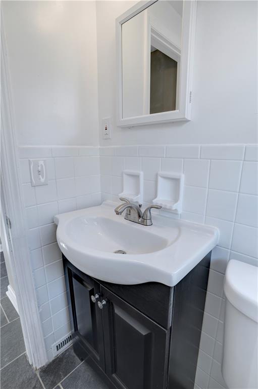 5999 Library Road Bethel Park, PA 15102 - Photo 12 of 25 Gallery Image 12