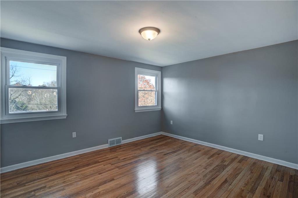 5999 Library Road Bethel Park, PA 15102 - Photo 13 of 25 Gallery Image 13