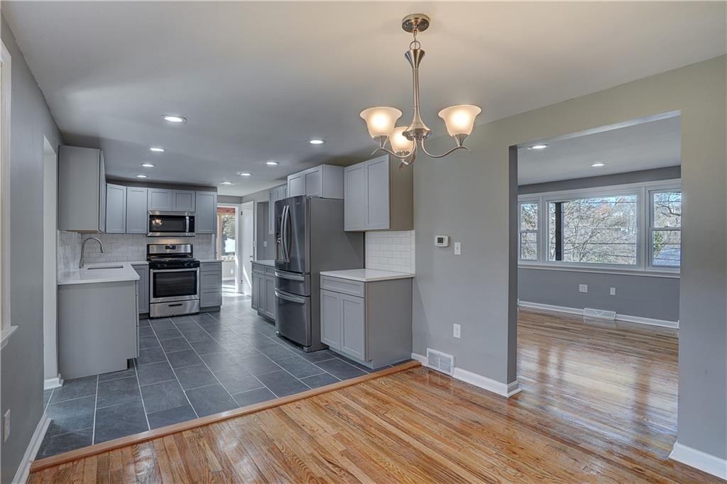 5999 Library Road Bethel Park, PA 15102 - Photo 4 of 25 Gallery Image 4