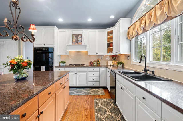 $1,950,000 | 63 Woodside Lane, New Hope, PA 18938