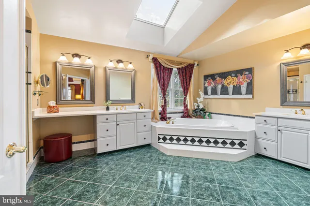 $1,950,000 | 63 Woodside Lane, New Hope, PA 18938