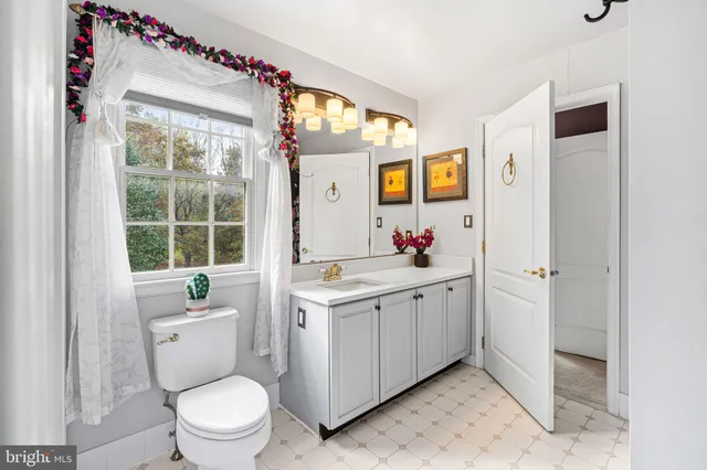 $1,950,000 | 63 Woodside Lane, New Hope, PA 18938