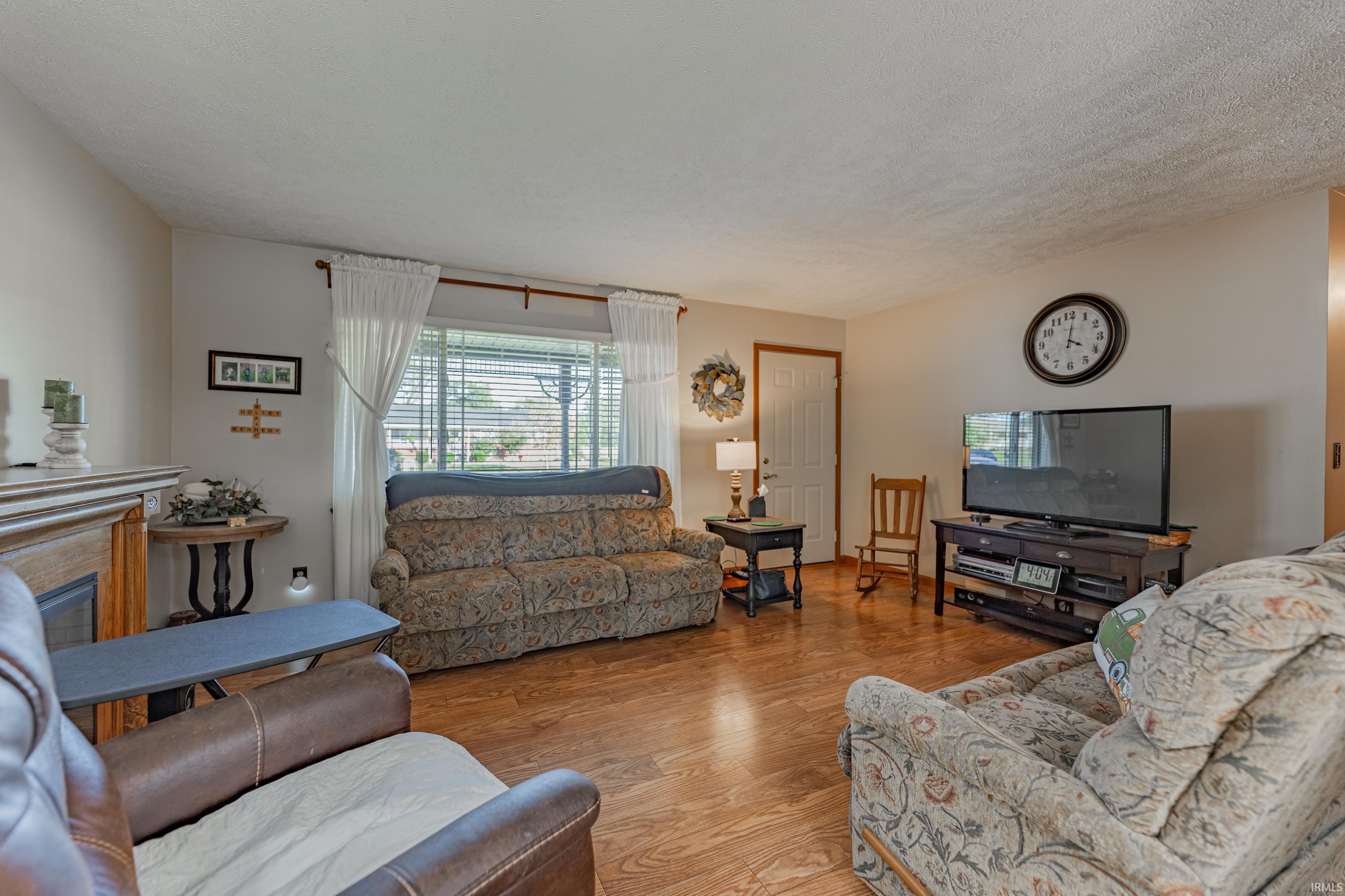 2508 Woods Drive Wadesville, IN 47638 - Photo 3 of 14