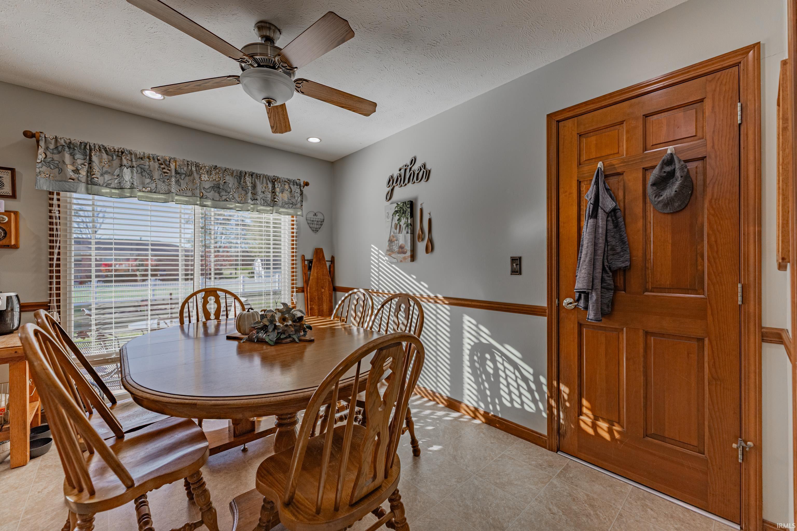 2508 Woods Drive Wadesville, IN 47638 - Photo 4 of 14