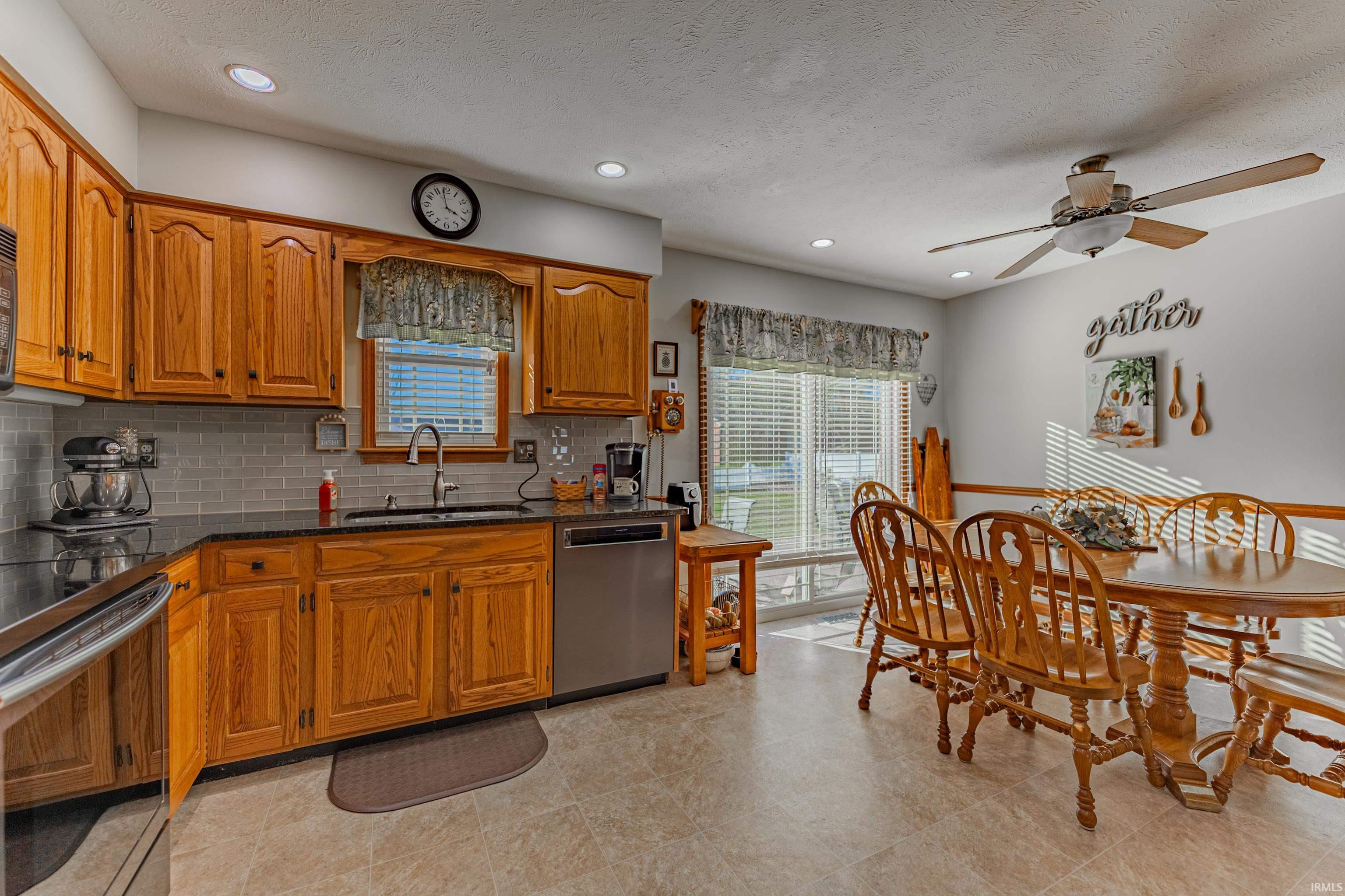 2508 Woods Drive Wadesville, IN 47638 - Photo 6 of 14