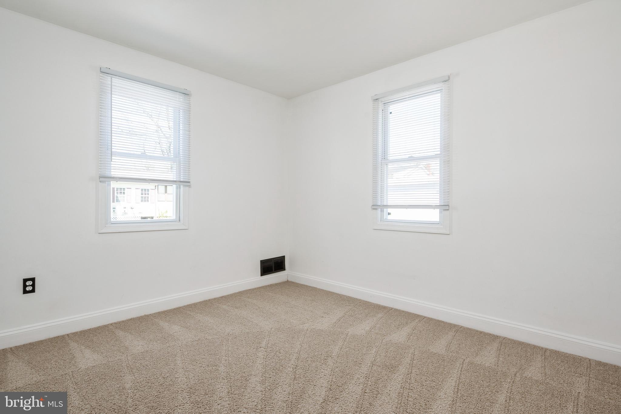 8445 Garden Road Pasadena, MD 21122 - Photo 13 of 29 Gallery Image 13