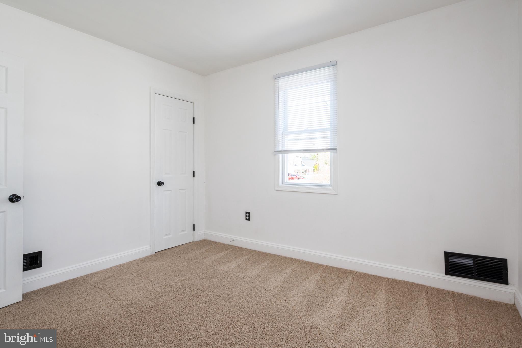 8445 Garden Road Pasadena, MD 21122 - Photo 14 of 29 Gallery Image 14