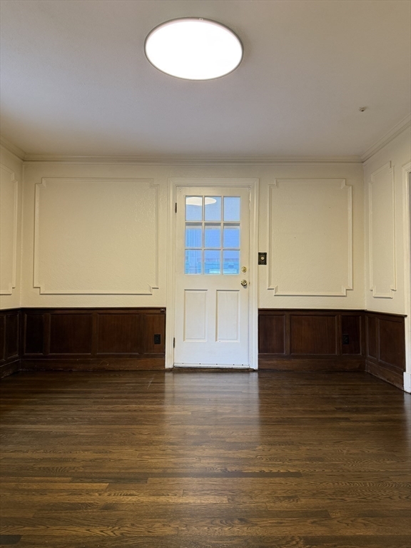 291 Russett Road Brookline, MA 02467 - Photo 9 of 38 Gallery Image 9