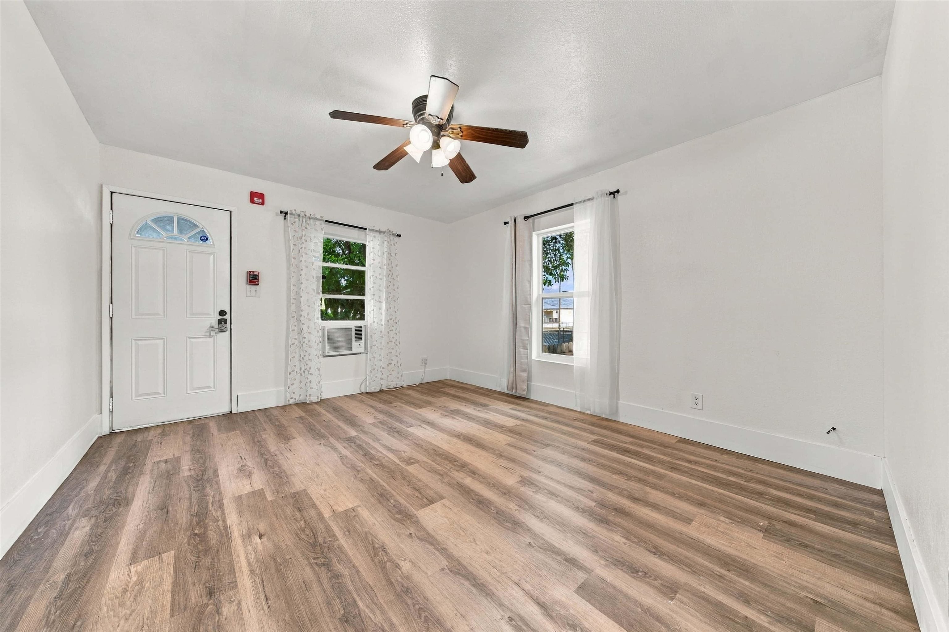 1105 Monroe Street Red Bluff, CA 96080 - Photo 5 of 26 Gallery Image 5