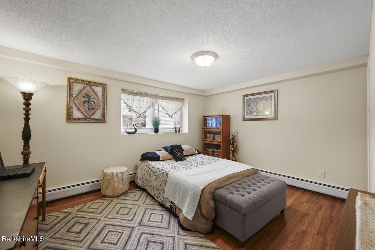 86 Winesap Road Pittsfield, MA 01201 - Photo 11 of 17 33