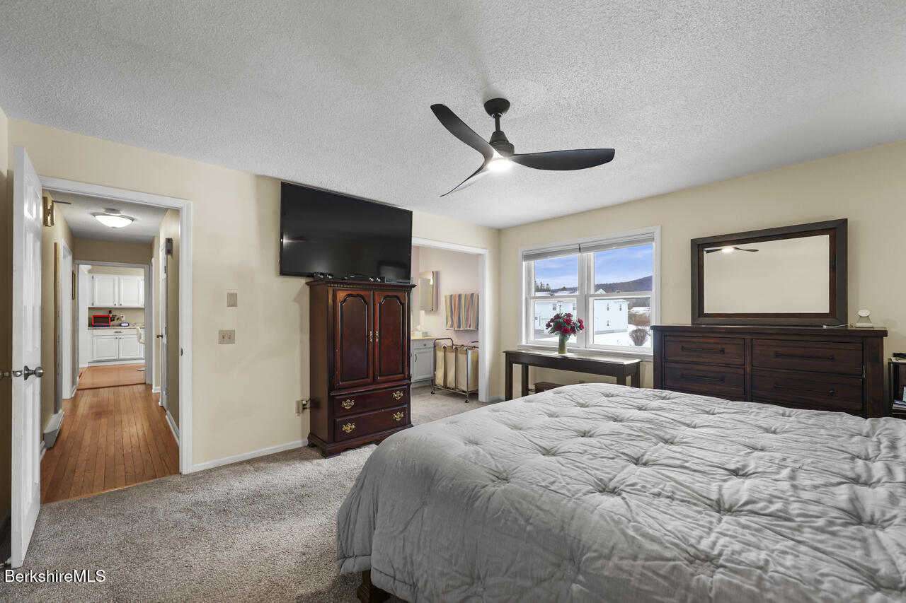 86 Winesap Road Pittsfield, MA 01201 - Photo 7 of 17 24